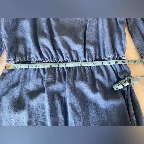 White House Black Market chambray off shoulder dress 3/4 sleeve. 100% lyocell - Picture 6 of 9